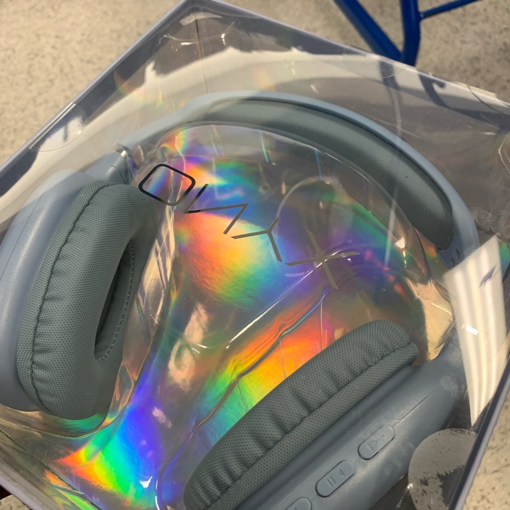 Onyx Blue Wireless Headphones